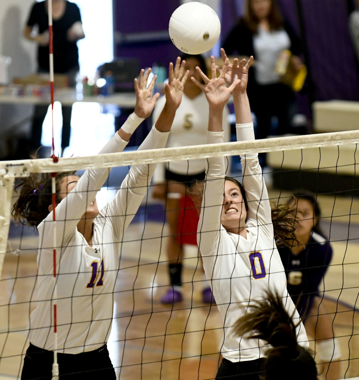 090319 PV Righetti girls vb 01.jpg